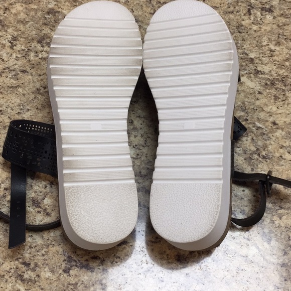 NOT RATED Platform Sandals - Picture 5 of 8